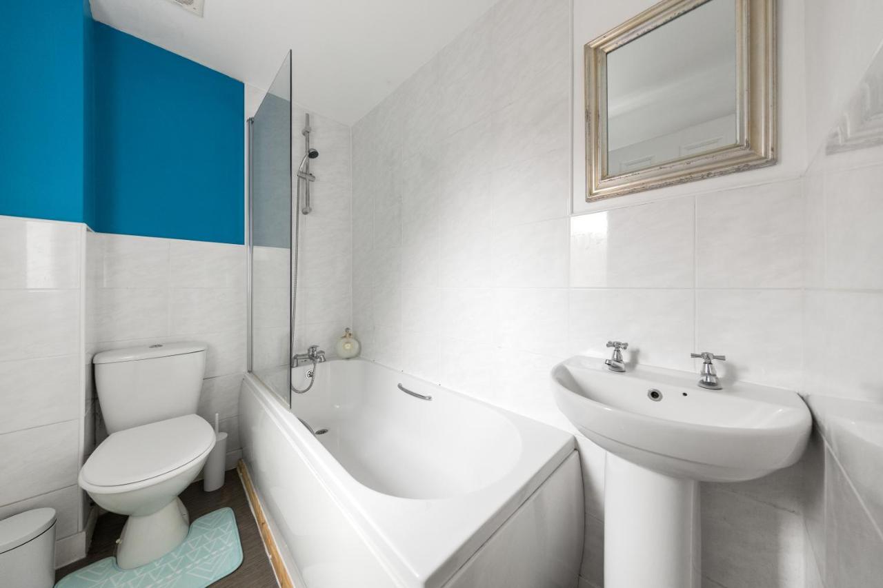 Royal House Wolverhampton - Perfect For Contractors & Large Groups Eksteriør billede
