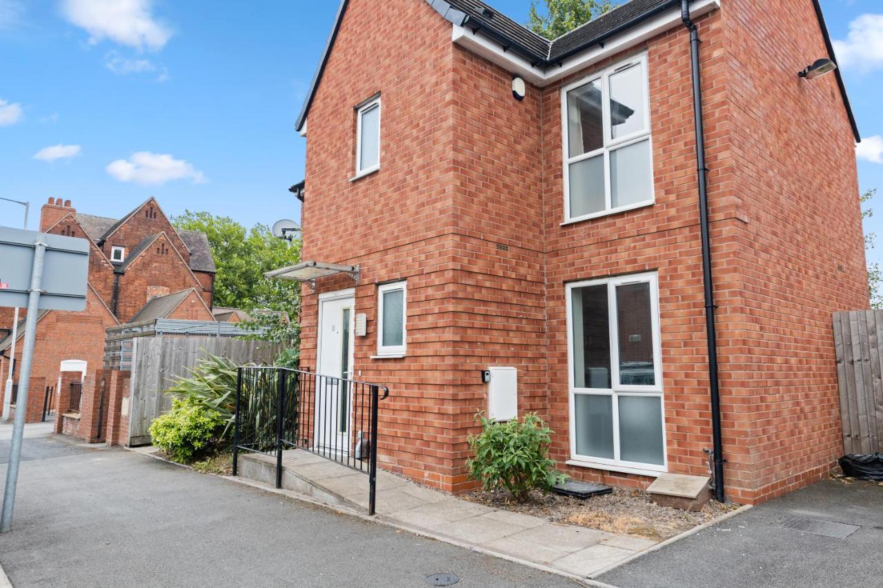 Royal House Wolverhampton - Perfect For Contractors & Large Groups Eksteriør billede